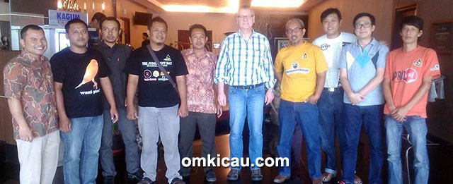 Mr Gunter dan pengurus Papburi Klaten