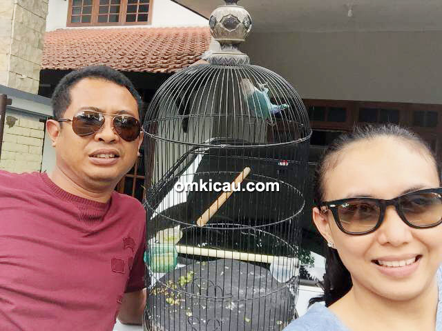 Om Cahyo dan lovebird Dewi Sri