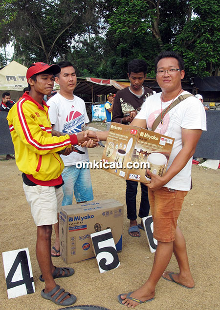 juara 4 merpati tinggian Shi Shuak Cup