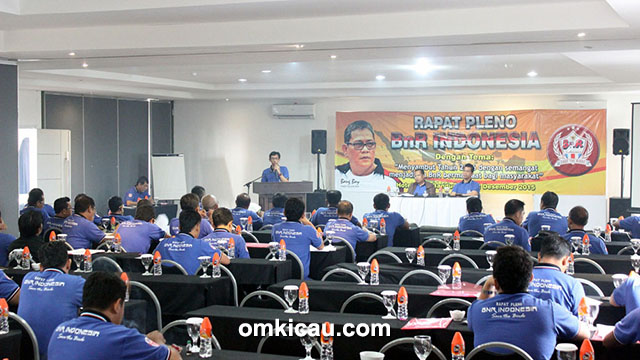 Suasana rapat pleno BnR Pusat di Bandung.