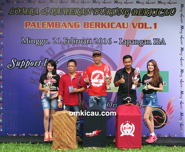 Palembang Berkicau - juara kenari