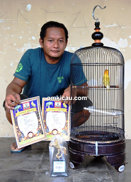 Om Aad dan lovebird Bedjo