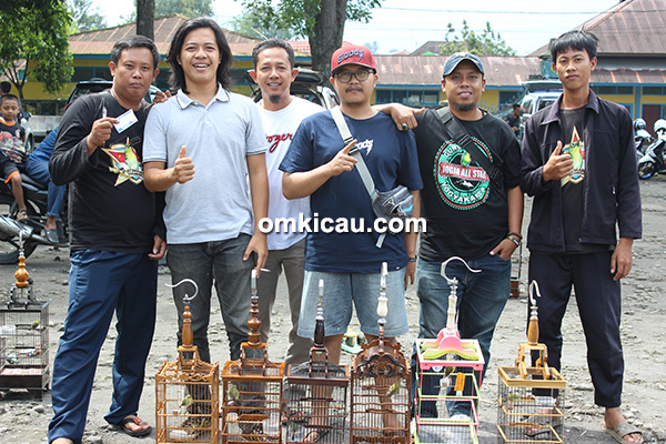 Lomba burung berkicau Gebyar Putri Tunggal