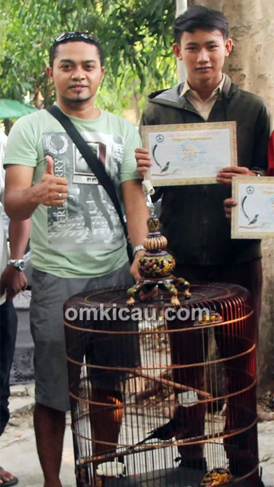 Uun dan MB Satria Muda