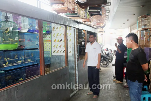 Pasar Kolong Kebayoran Lama