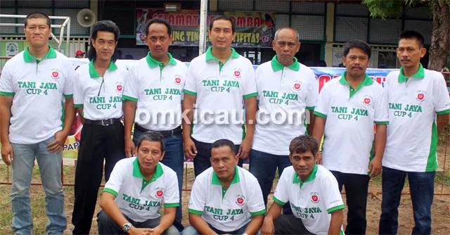Tim juri Tani Jaya Cup 4