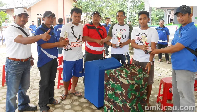 Juara kacer di Polongan BC