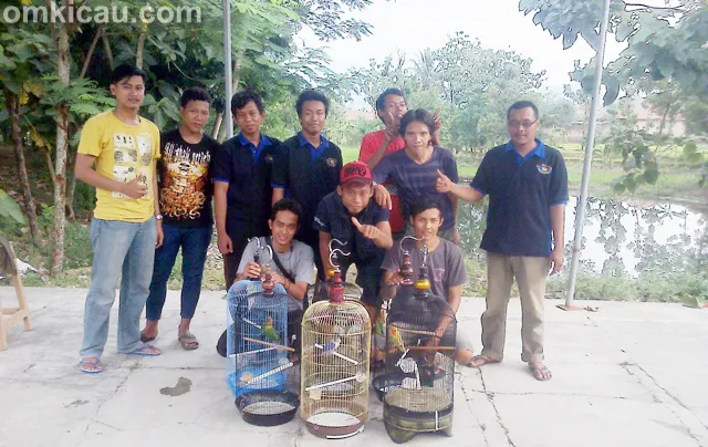 Panitia Bursa Burung Cirebon (BBC).