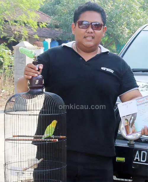 Mr Eces dan lovebird Srikandi