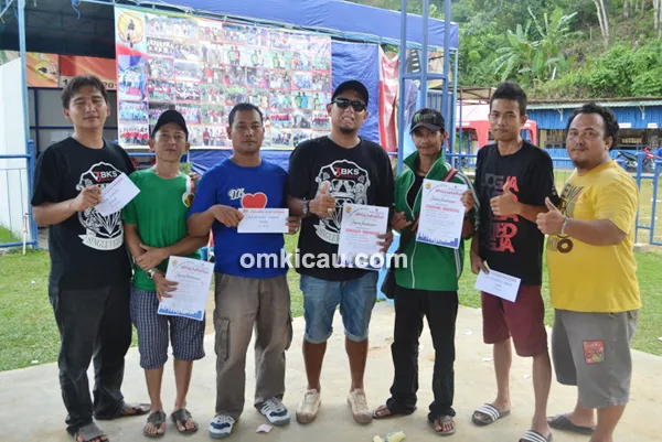 Para pemilik burung terbaik
