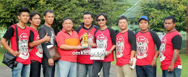 Fitri BKS juara umum SF