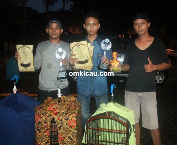 Om Iqbal Marcopollo Canary