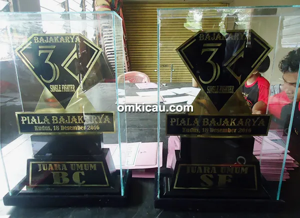 lomba burung Piala Baja Karya Kudus