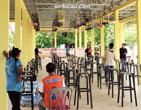 Lomba burung berkicau Monster Cup Amuntai