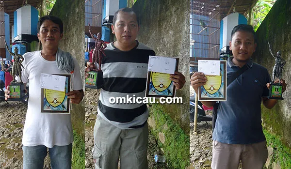 Juara 1, 2, dan 3 kelas tledekan