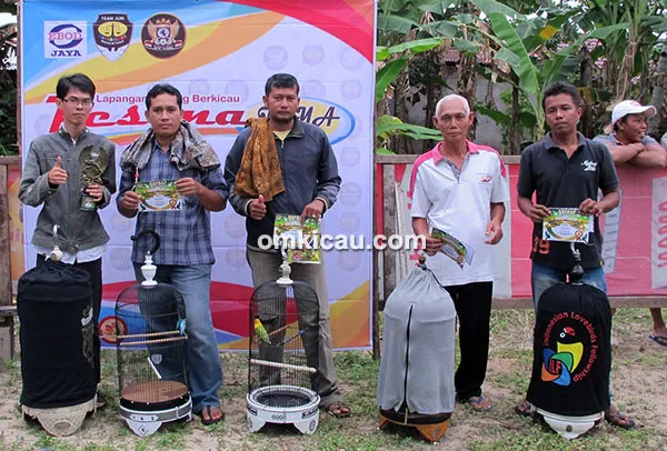 Ngobar Pesona Jambi-juara lovebird