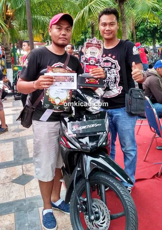 AWK-IP BF Pati