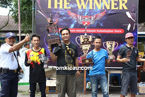 Lomba burung berkicau Gebyar Putri Tunggal
