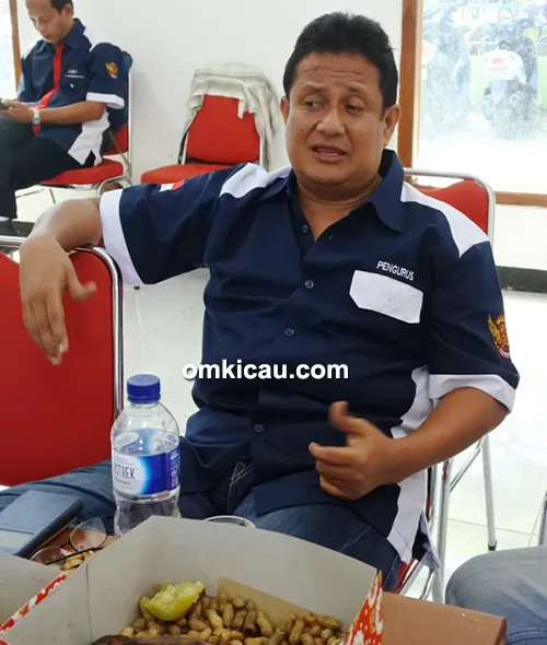 Om Jeffry Sebastian