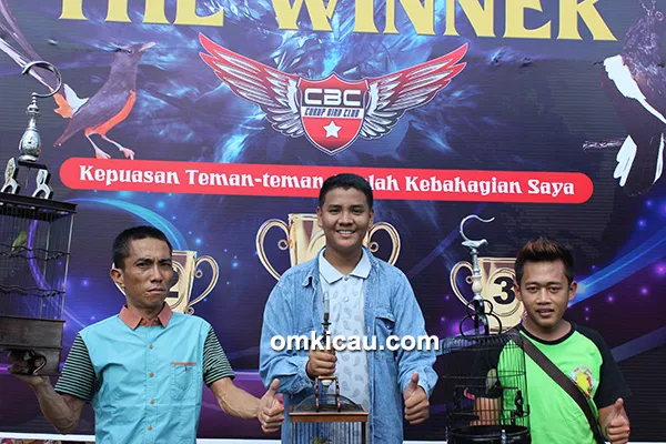 Lomba burung berkicau Gebyar Putri Tunggal