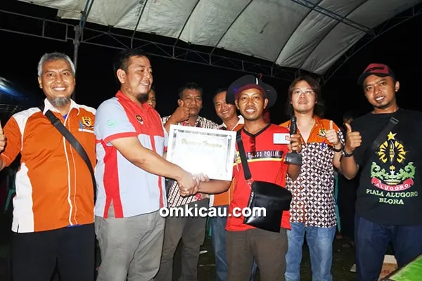 Om Indro Habib