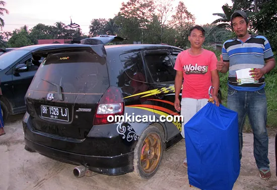 kacer Naga Hitam
