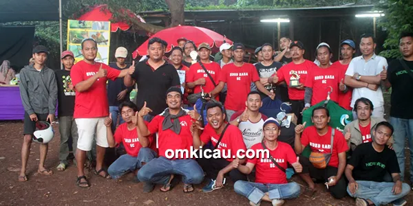 Huru Hara BC