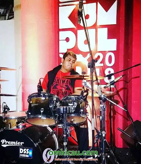Om Fahmi Saat Manggung