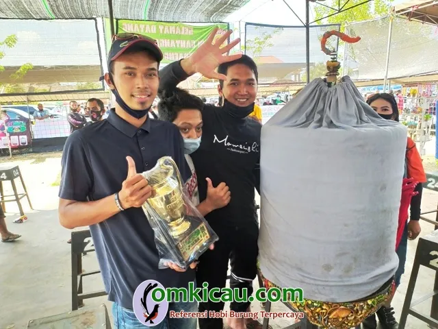 Crew 911 SF Sukses Menampilkan Mb RocknRoll.