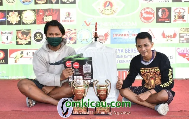 Om Marvel Kanan Sukses Koncer Bersam Anis Merah Livina..