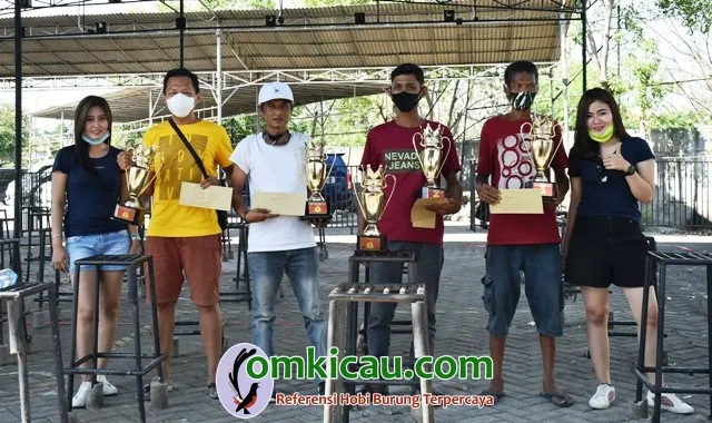 Juara Sesi D Esklusif Event SMM Feat Gresik