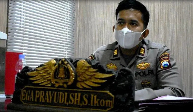 Om Ega 1