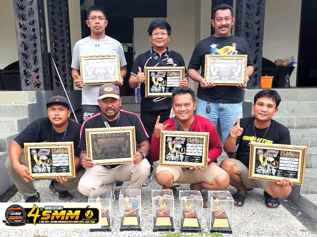 Tim Gresik Satu Full Senyum
